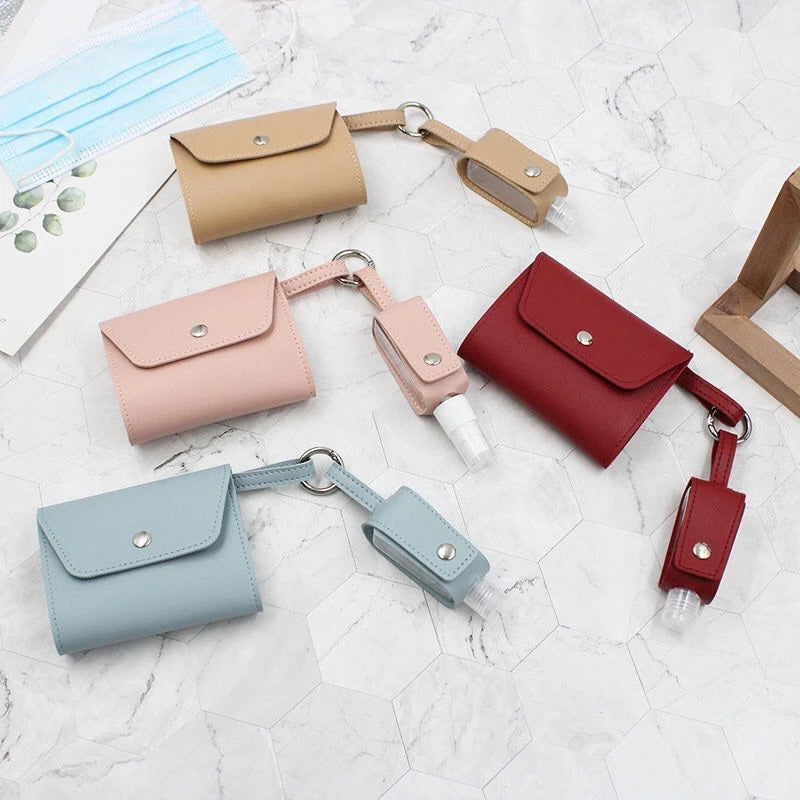 Pochette anti-bactérienne pour masques + Porte clé pour gel hydroalcoolique